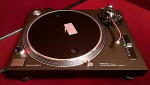 Black Technics SL-1200MK2. Great 7.5/10 Condition! CLASSIC!