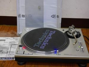 Technics SL 1200 MK6 Silver near mint condition from Japan