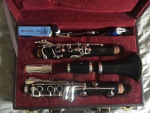 Buffet Clarinet, E11 Wood Clarinet !!! Plays Great!