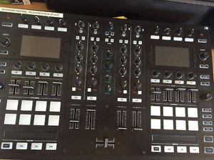 Native Instruments Traktor Kontrol S8 - Pro DJ Controller