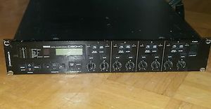 Yamaha d 2040 Highend Digital Chanel Splitter