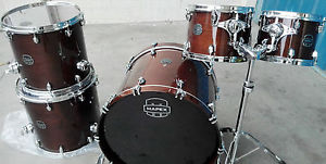 **** BATERIA MAPEX SATUR V - "WALNUT TRANSPARENT" 5 PIEZAS NUEVA ****
