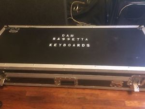 Korg Kronos 61keys Music Workstation ver.1.0 With Road Ready Case