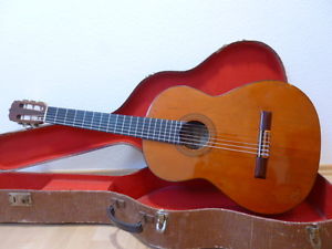 Ramirez III 1a handsigned classical guitar 1975 - Masterpiece - amazing sound