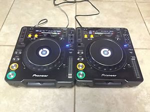 Pair of Pioneer CDJ-1000 MK3 CD DJ Turntables