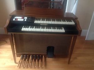 Baldwin Piano Model  77 R