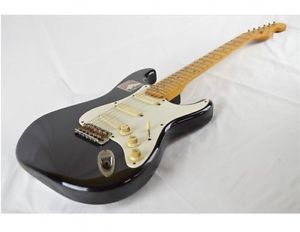 Fender Japan ST57-77LS Black w/soft case F/S Guiter Bass From JAPAN #A2865