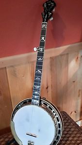 Gibson JD Crowe  Blackjack 5  string Banjo