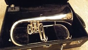 YAMAHA FLUGELHORN AND CASE + MOUTHPIECE