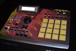AKAI MPC 2000XL SE1 FULLY LOADED 32 RAM CF READER 8 OUTS EFX CARD PERFECT SCREEN