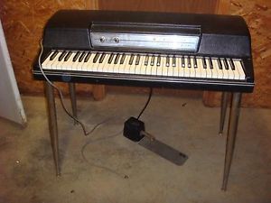 Wurlitzer Model 200 electric piano, WITH legs & pedal