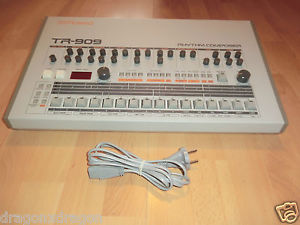 Roland TR-909 Rhythm Composer, sehr gepflegt & wenig gelaufen, 2J. Garantie