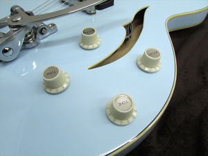 Hofner Verythin Single Cutaway Light Blue Used  w/ Hard case