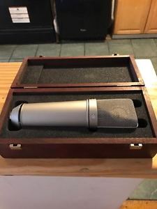 Neumann U 87 Ai Studio Microphone Large Dual Diaphragm Condenser U87 BARELY USED