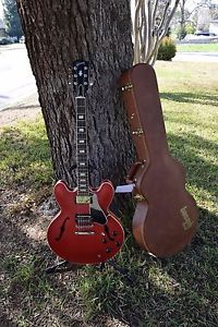 Gibson ES-335 , Memphis , 2015 model , Immaculate, Satin finish, OHSC,Case candy
