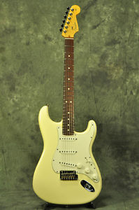 Fender AM STD ST /OWT/R E-Guitar Free Shipping