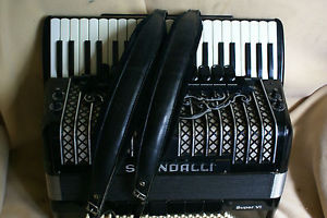 Nice & rare  SCANDALLI  "SUPER VI"  accordion / accordian!    ***LOOK !!!***