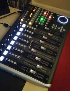 Behringer X-Touch USB DAW Controller (Mixer) UK SELLER