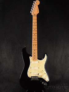 Fender USA Strat Plus -Black / Maple- Used  w/ Hard case