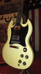 Original 2000 Gibson SG Electric Guitar White Finish w/ Gigbag Sounds Great!