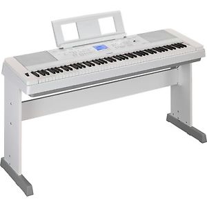 White Yamaha DGX-650 88 Weighted Key Portable Digital Grand Piano Keyboard Stand