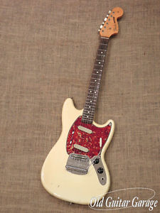 Fender 1965 Mustang Used  w/ Hard case