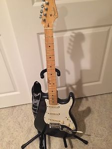 Fender American Standard Stratocaster Elec. Guitar W/hard Case. Free shipping!!