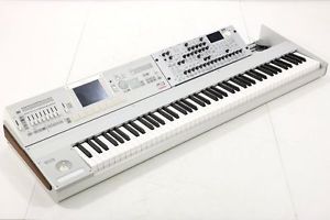 JAPAN　KORG M3 XPANDED 88 KEY Keyboard Synthesizer Workstation Ver 2 RADIAS-R