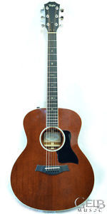 Used 526e All-Mahogany Grand Symphony Acoustic Electric Guitar - 526E/U