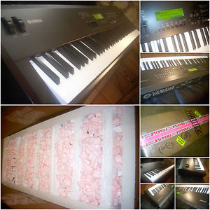 Yamaha S90 Music Production Synthesizer 88 Key