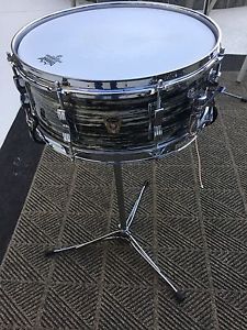 1960 Ludwig Black Oyster Pearl Snare 5.5x14