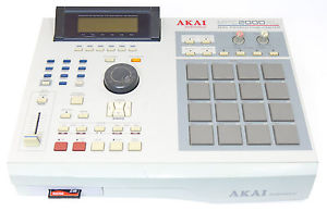 Akai MPC 2000XL 32MB CF Cardreader überholt mit Gewährleistung. Topzustand!