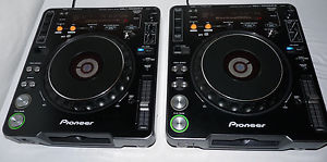 Two (2) Pioneer CDJ-1000MK3 Turntables CDJ-1000 MK3 PAIR DJ Decks CD MP3 Record