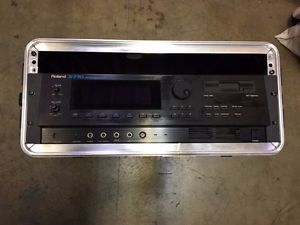 Rare/Vintage Roland S-770 Digital Rack Sampler
