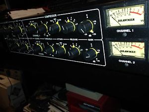 Drawmer model 1960 2 Channel vacumm Tube Mic Preamp & Compressor