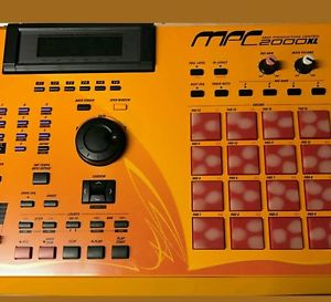 Akai MPC 2000 xl SE-2 Immaculate Maxed out Ram 500 1000 2500 5000 4000