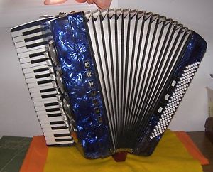 Accordion ELECTRA Choral IV Full Size 120 Bass With Case