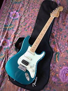 LIGHTLY USED Fender Deluxe Lone Star Stratocaster Ocean Turquoise HSS Humbucker