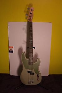 Fender Telecaster Precision Bass