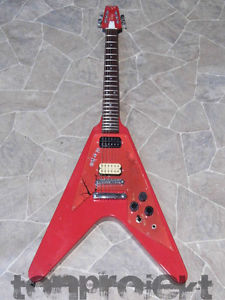 red VANTAGE FV 575 Matsumoko flying V E-Guitar Guitar vintage MiJ Japan 1982