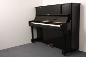 YAMAHA UX1 Schwarz Klavier gebraucht