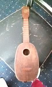 1928 Kamaka "shell in lay" Pineapple Ukulele model: fair to good condition
