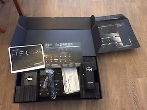 Line 6 Helix Multi-Effects Guitar Effect Pedalboard w/ Line 6 expression pedal!!