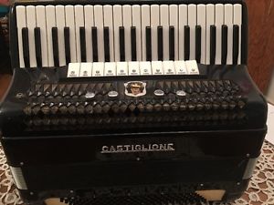 Castiglione model 559 Accordion