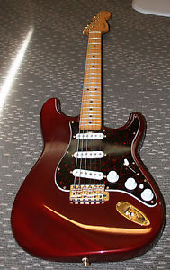 FENDER STRATOCASTER  DELUXE SERIES 1998/1999