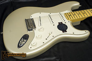 Fender American Standard Stratocaster 2008 Blizzard Pearl