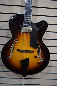 Eastman AR503CESB Sunburst w/ HARDCASE