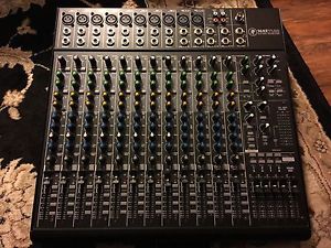 Mackie 1642VLZ4 16-Channel/4-Bus Low-Noise Compact Mixer W/ ONYX Preamps