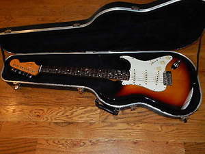 Fender Stratocaster & Case Great Condition 2005 Japan CIJ Re-Issue Closet Queen!