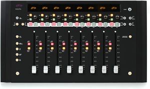 Avid Artist Mix (Artist Series 8-Fader Control)